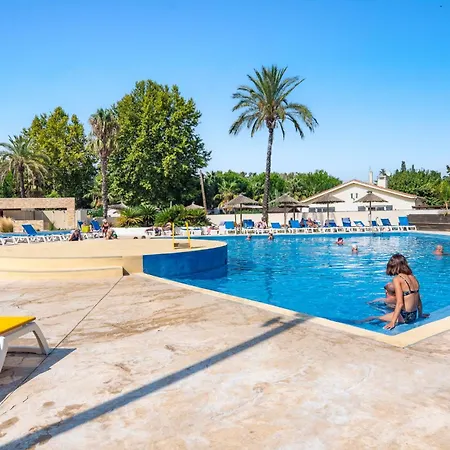 Saint-cyprien Resort *